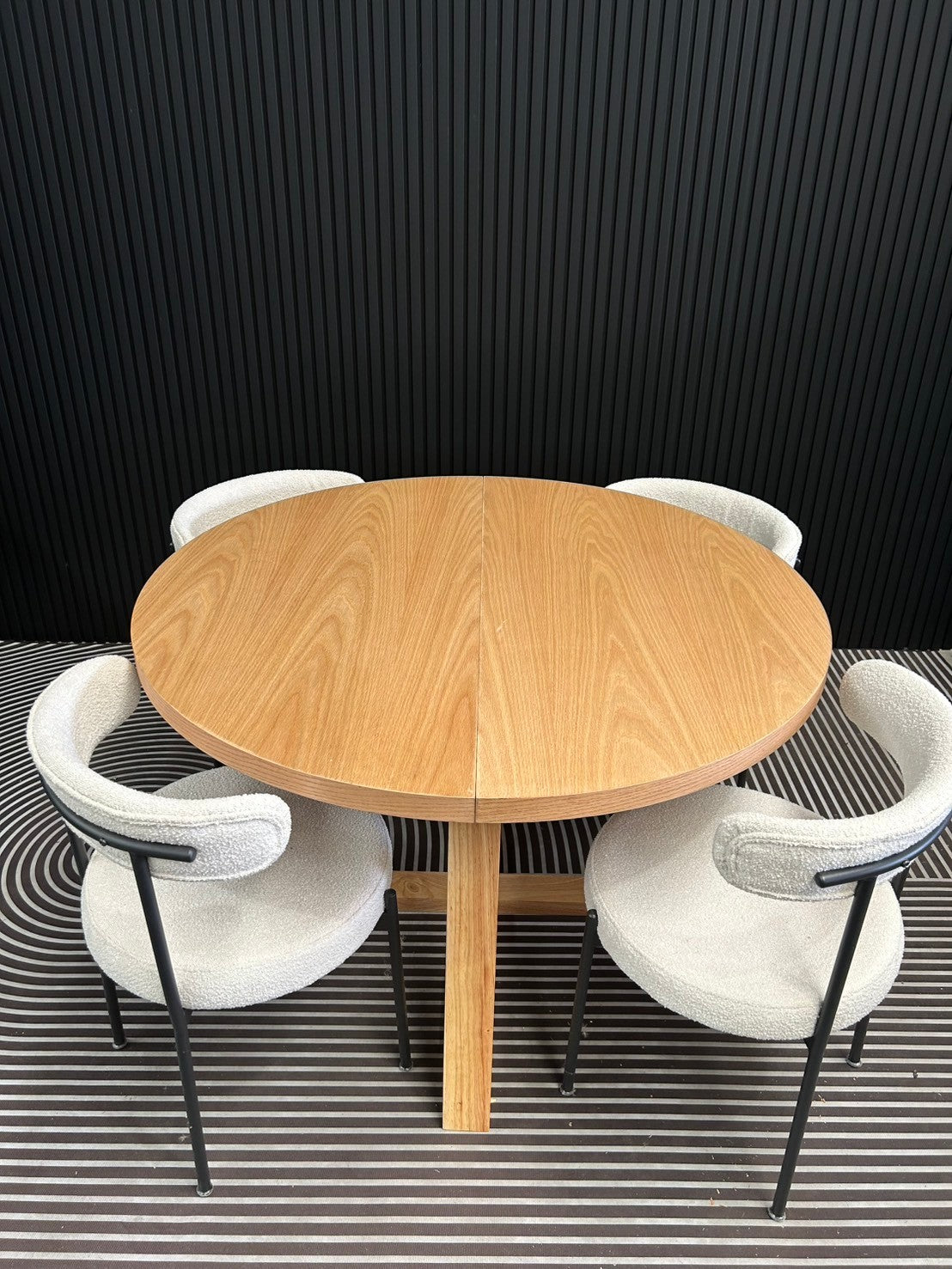 PRE-ORDER Modern OAK Natural Extendable Round Dining Table 120-160cm