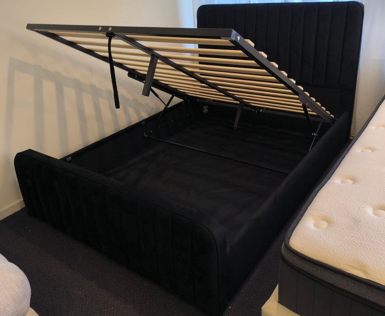New Vivi Luxe Velvet Gas Lift Storage Bedframe