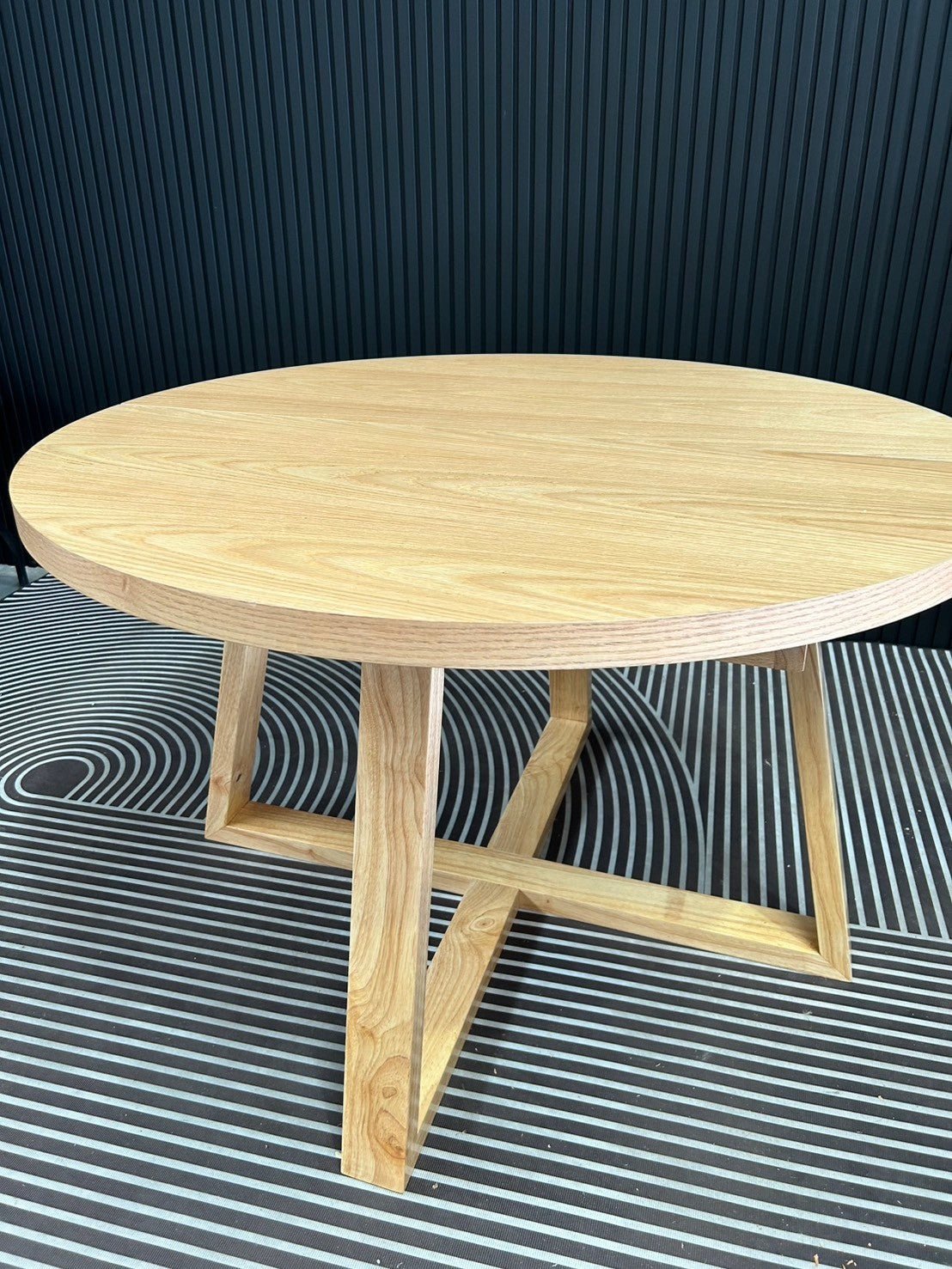 PRE-ORDER Modern OAK Natural Extendable Round Dining Table 120-160cm