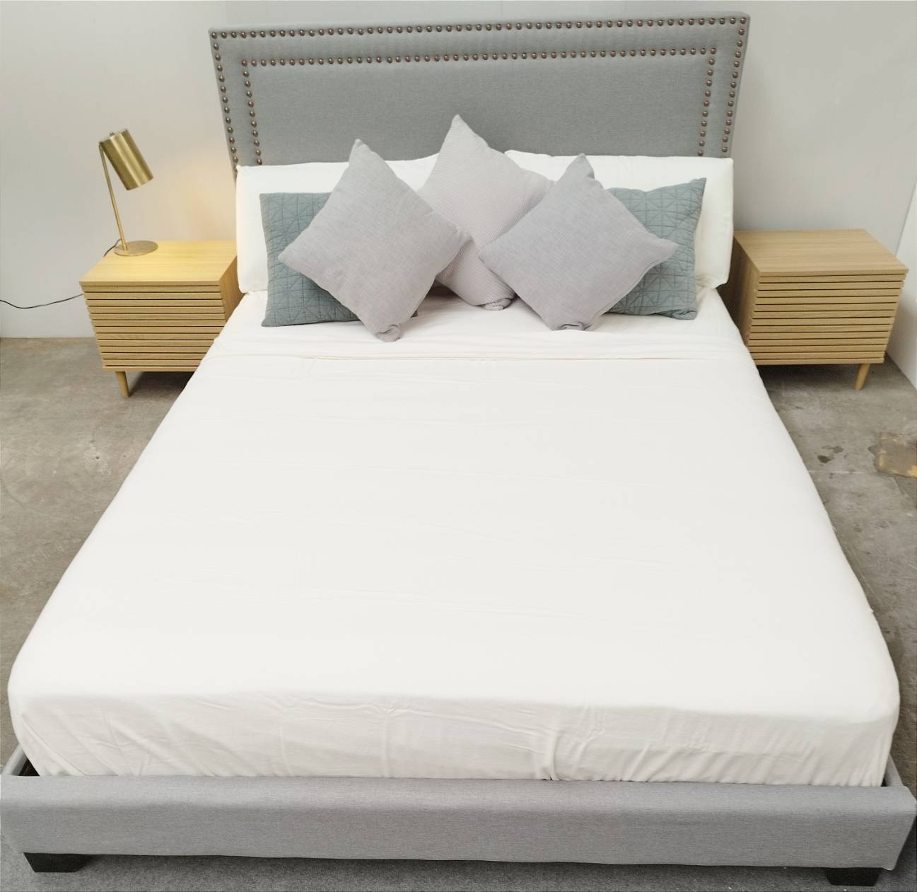 Queen size Mid-Century Linen Grey Bedframe adjustable bed Head