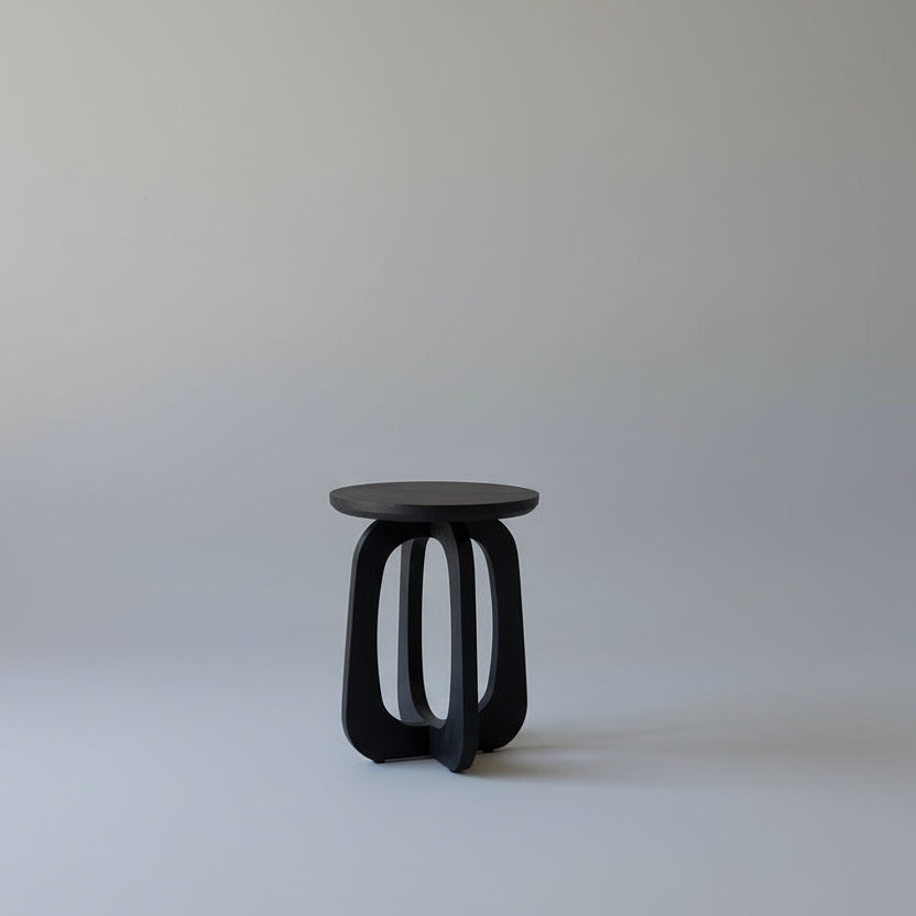 Nero Loop Side Table